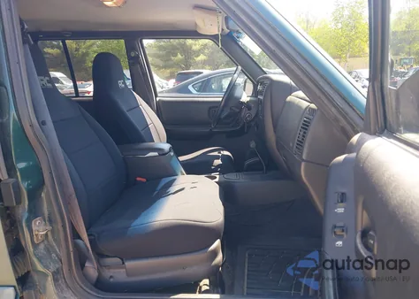 2000 Jeep Cherokee Sport из США, поврежденный, VIN 1J4FF48S2YL253251